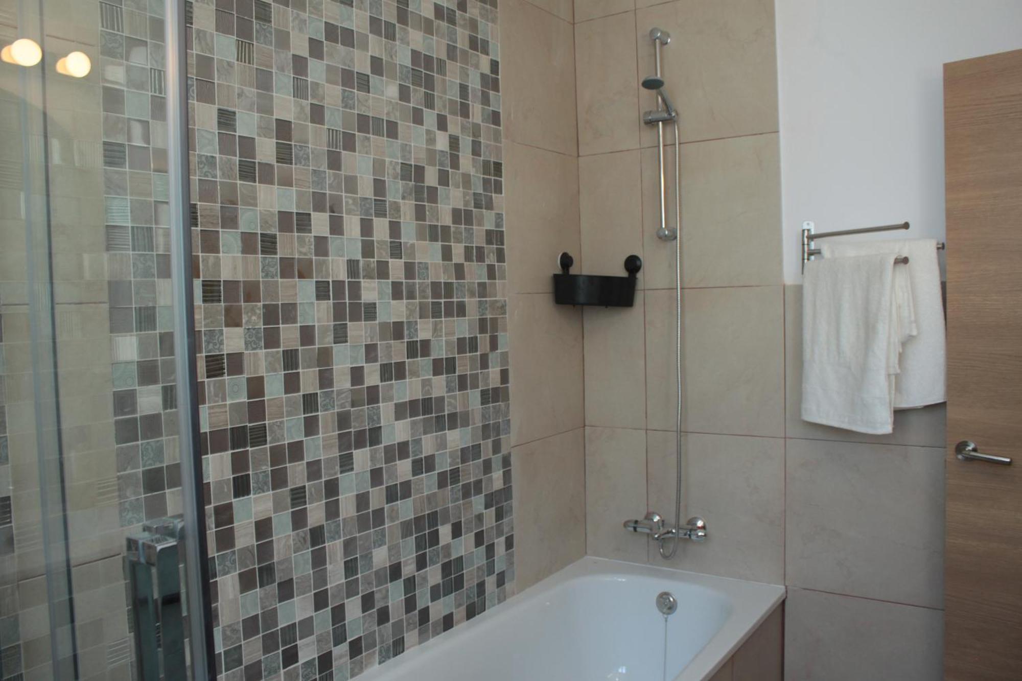 Escarlata Apartament Onís