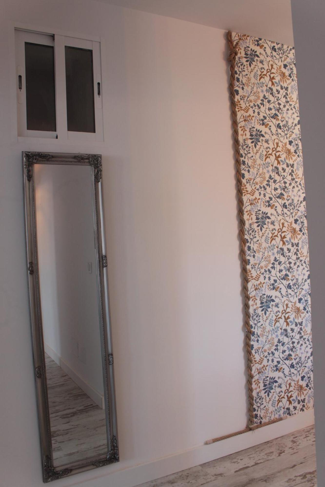 Apartament Escarlata *